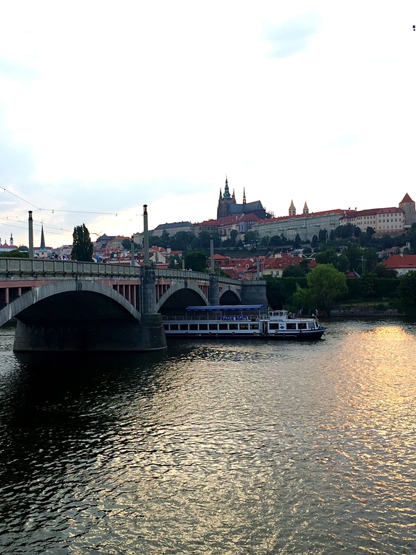 VOGUE INTUITION > Two Days in Prague